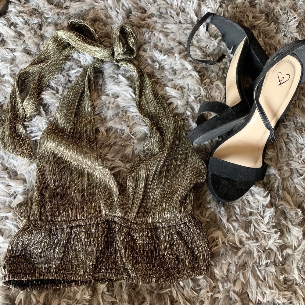 Tie backless gold crop